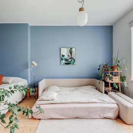 Ac Unit, Wi-fi , Top-floor, 10min To Centre With Metro, 47m2 In Trendy Kallio Daire *