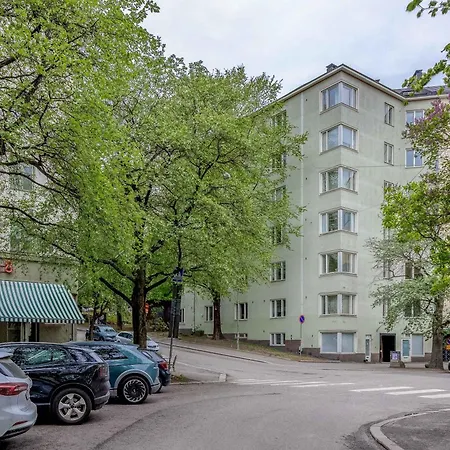 Daire Ac Unit, Wi-fi , Top-floor, 10min To Centre With Metro, 47m2 In Trendy Kallio